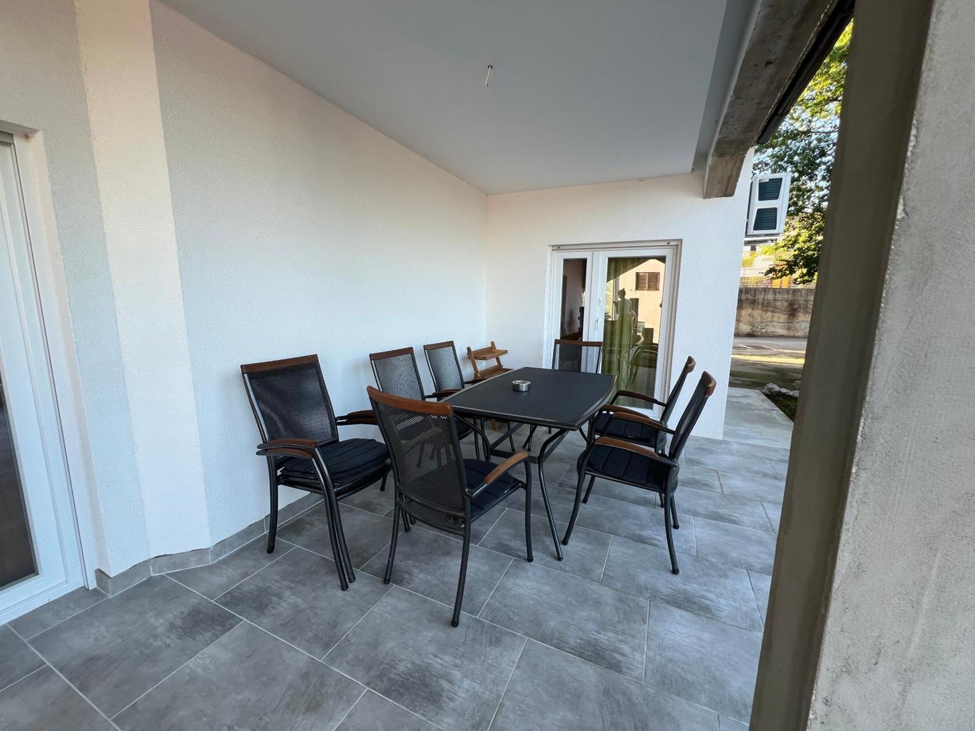 Apartment Lucija "Pet Friendly" 茨里克韦尼察 外观 照片